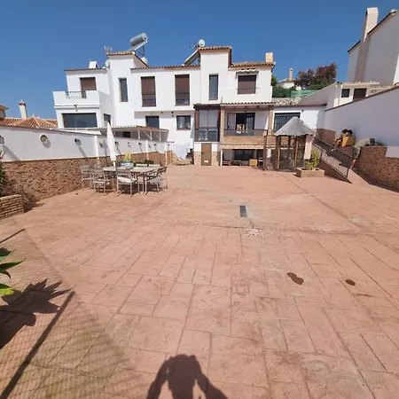Isla Ibiza - 5 Con Terraza By Hi Nerja Real Estate Casa de Férias
