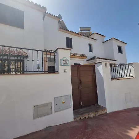 Casa de Férias Isla Ibiza - 5 Con Terraza By Hi Nerja Real Estate